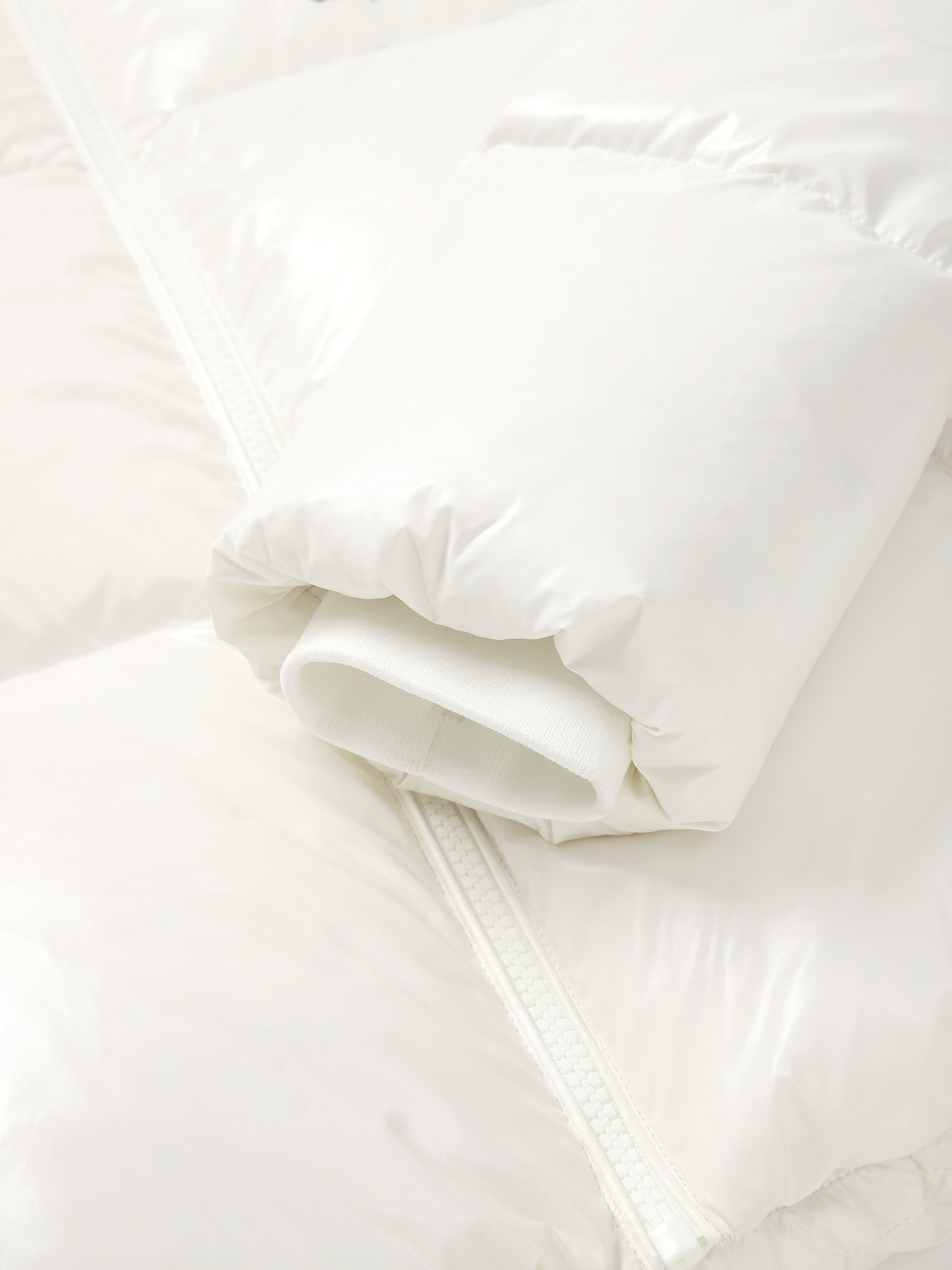 여성 올리아 글로우 다운 숏패딩