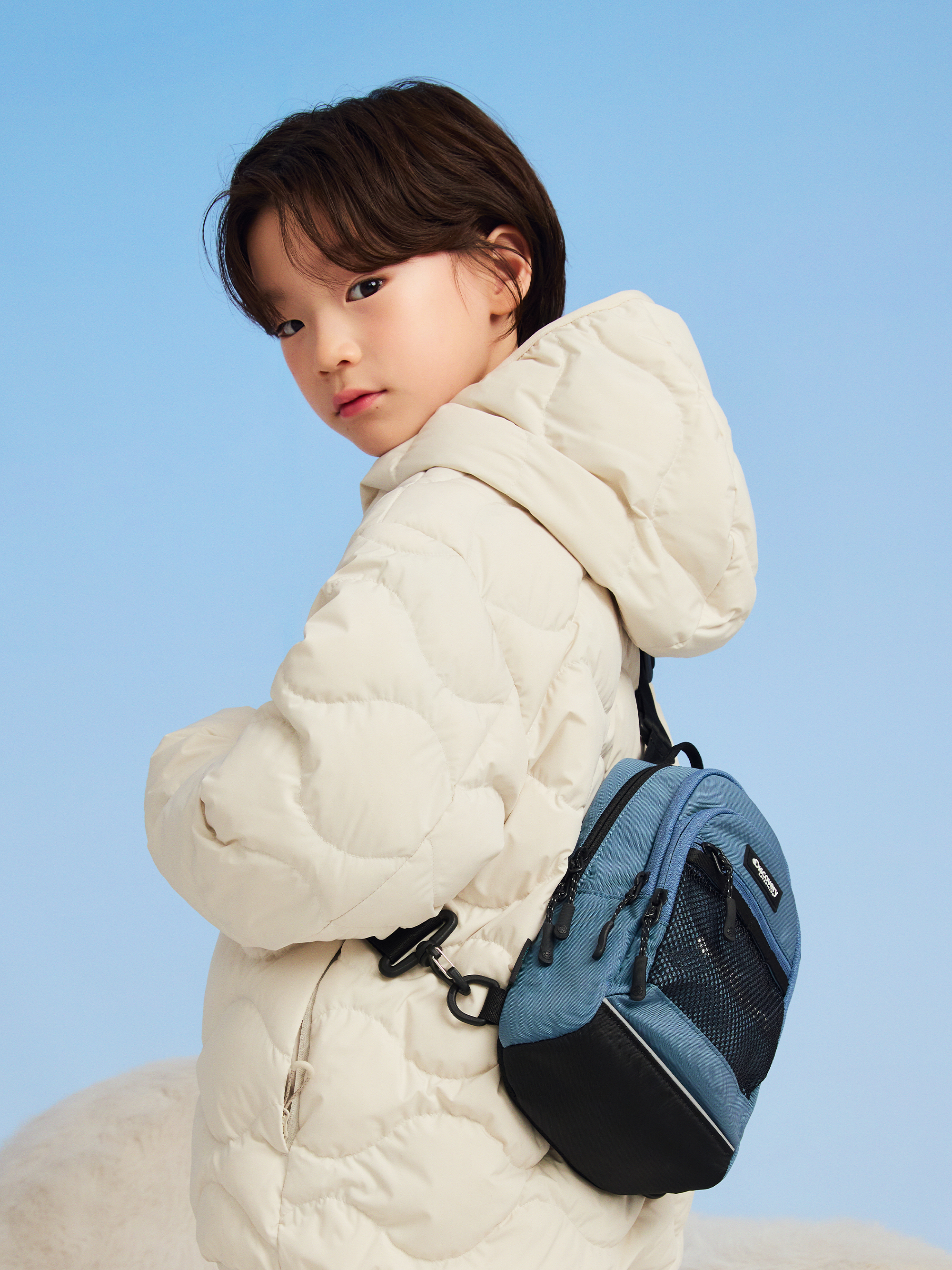 메쉬포켓 슬링백