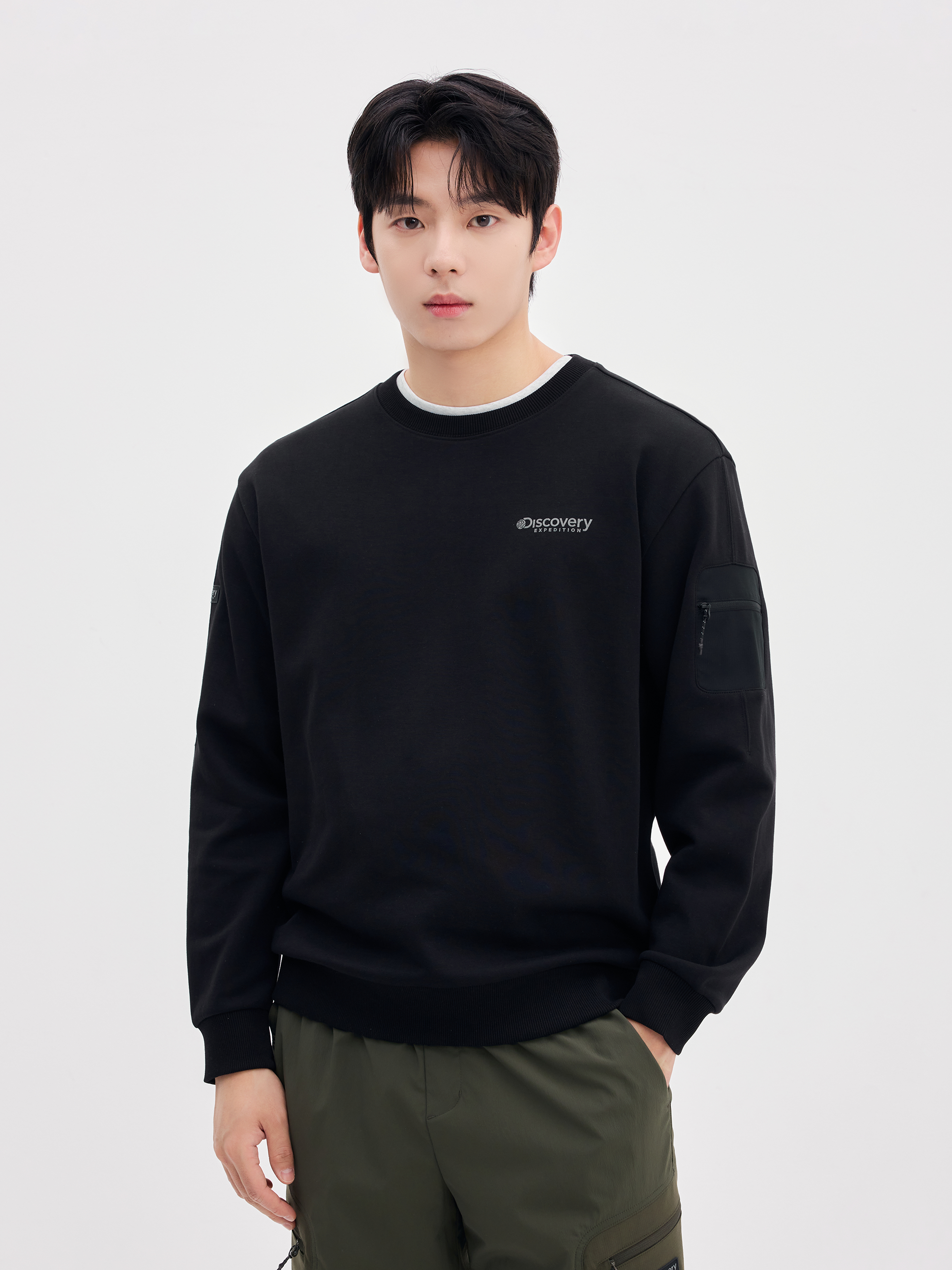 남성 와펜포켓 맨투맨
