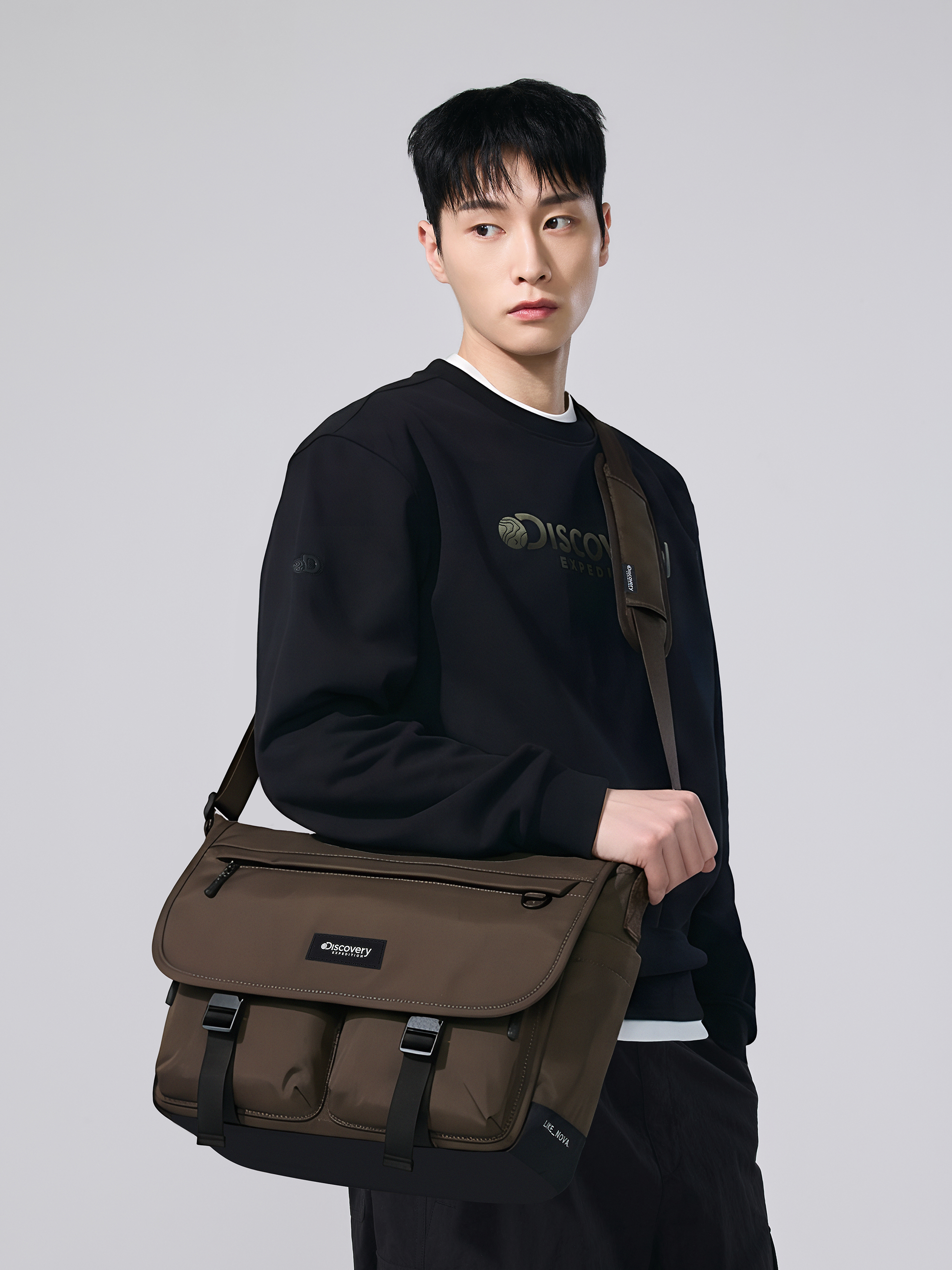 라이크 에어 노바 메신저백