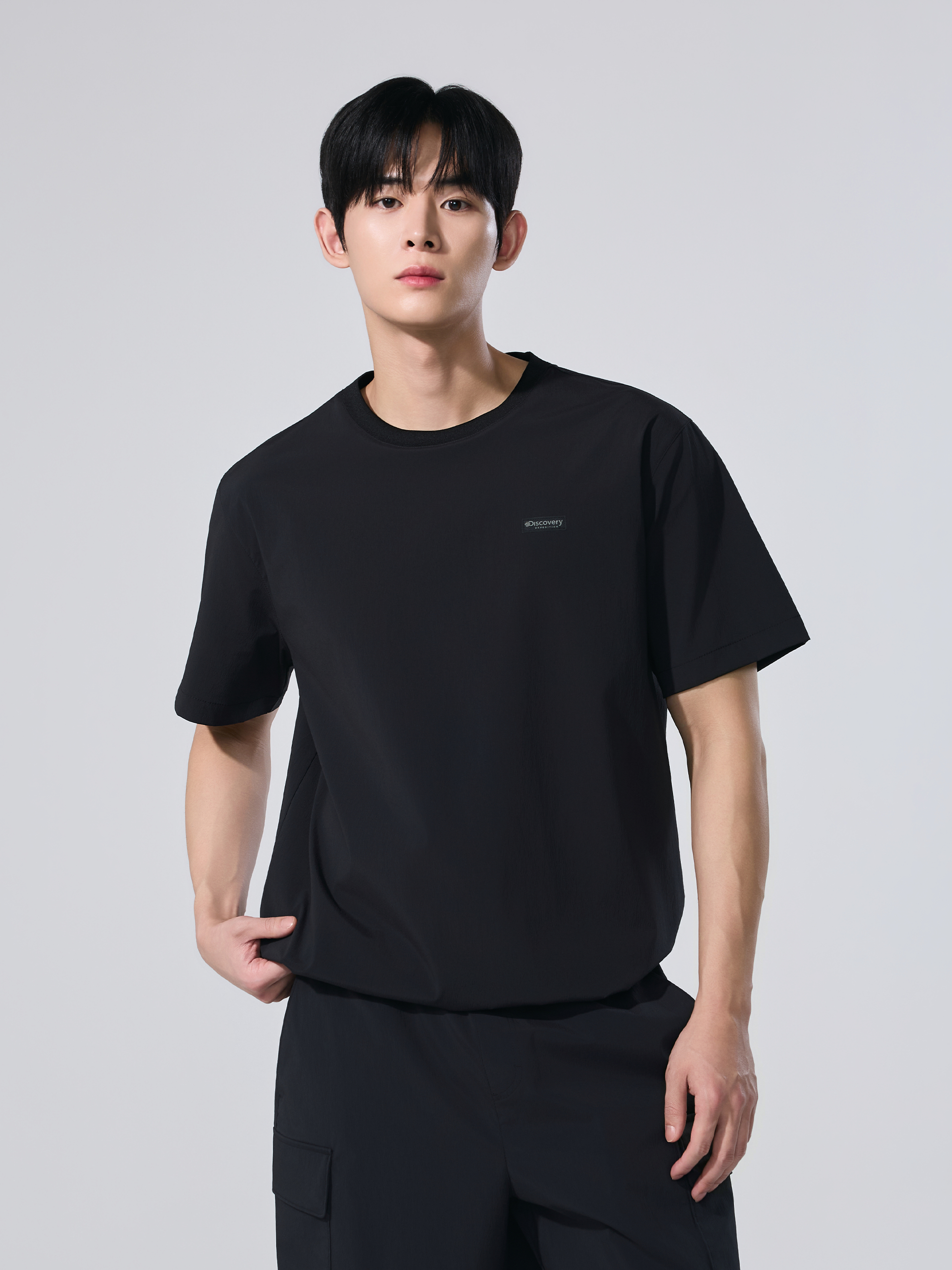 유니 프레시벤트 에센셜 우븐 반팔티셔츠