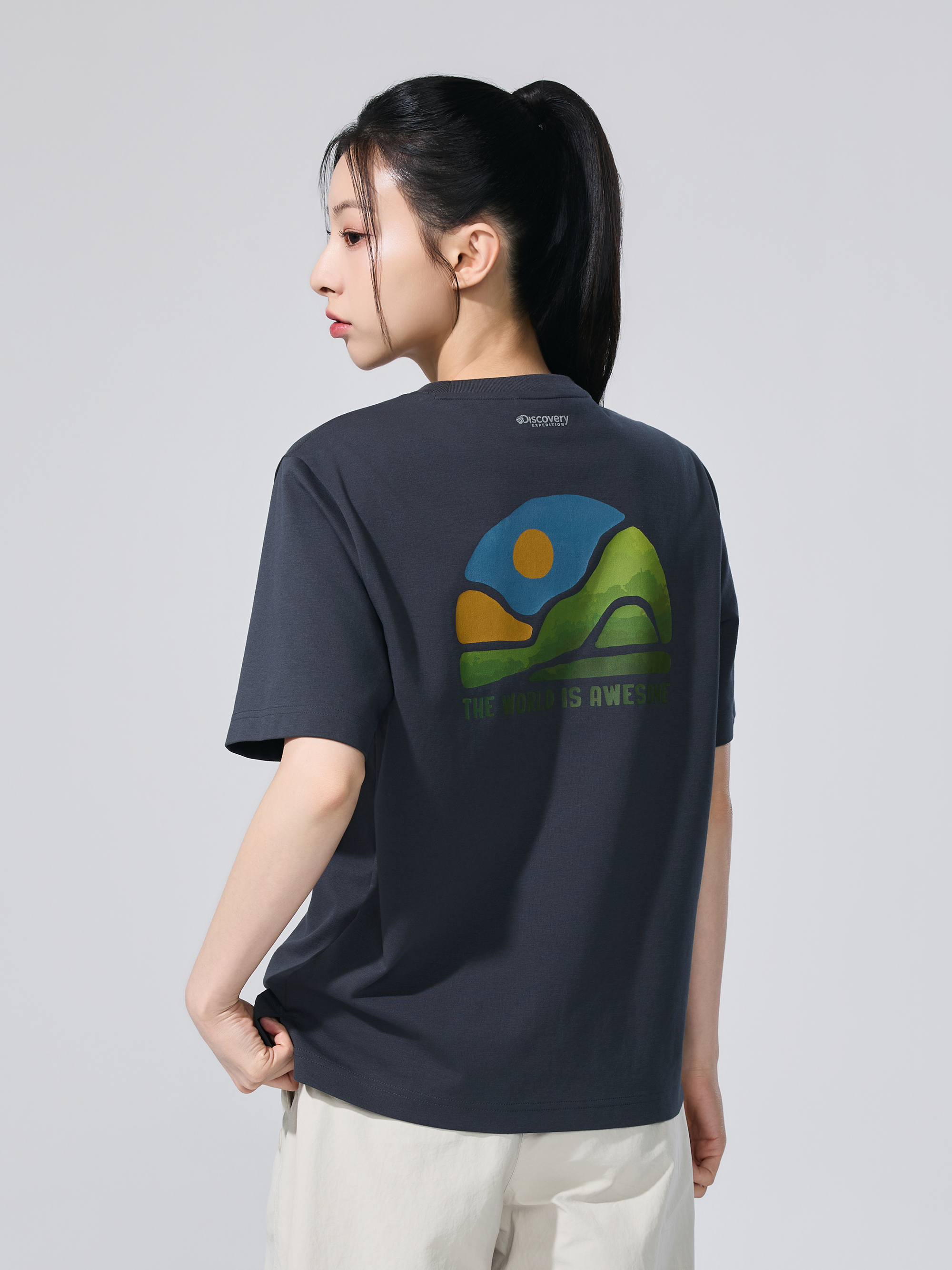 유니 선라이즈 그래픽 반팔티